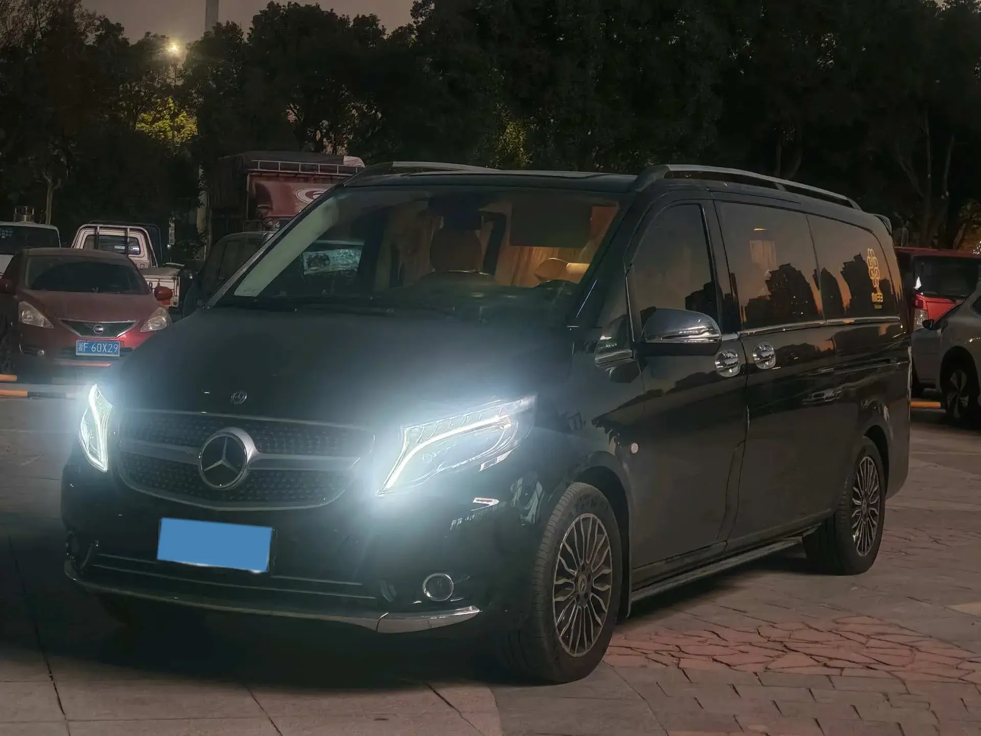2020 MERCEDES-BENZ VITO view 1