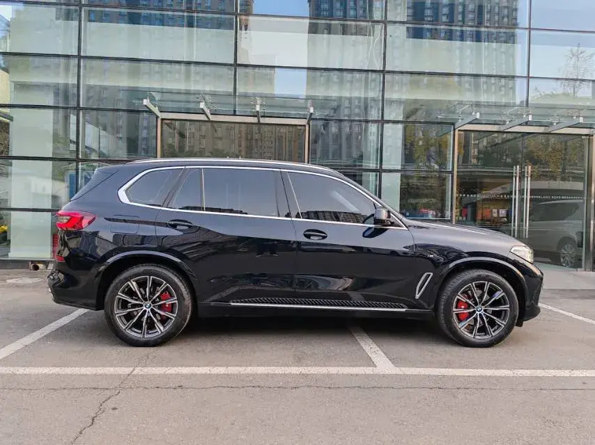 2022 BMW X5 thumbnail 2