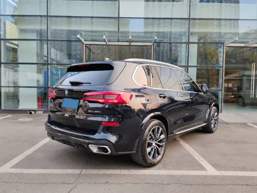 2022 BMW X5 thumbnail 3