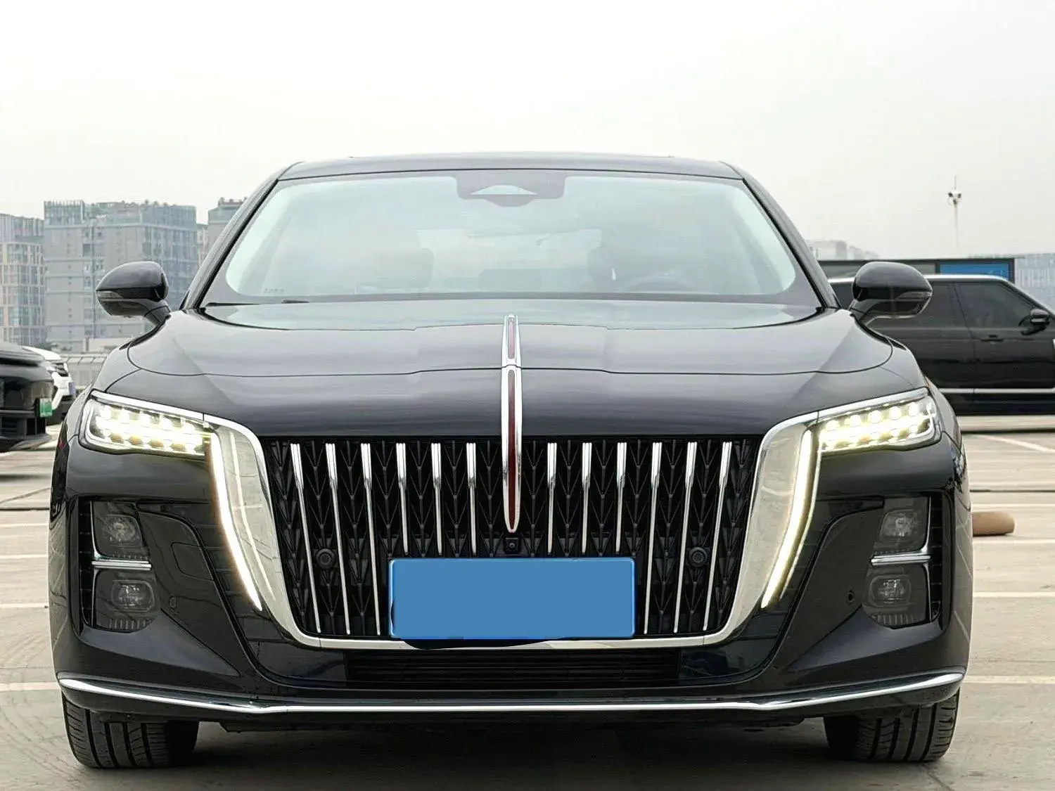2023 HONGQI H5 thumbnail 2