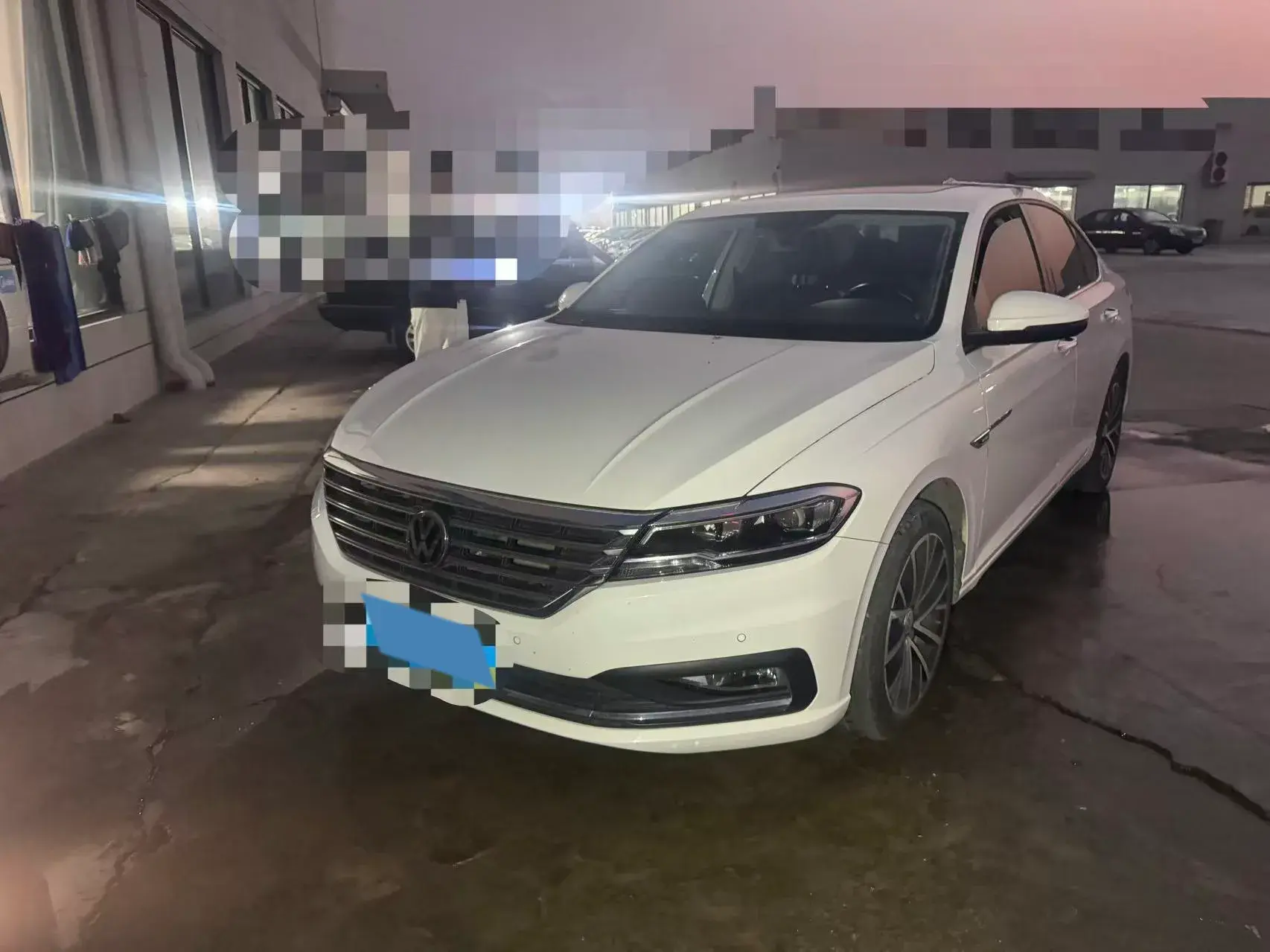 2018 VOLKSWAGEN LAVIDA view 1