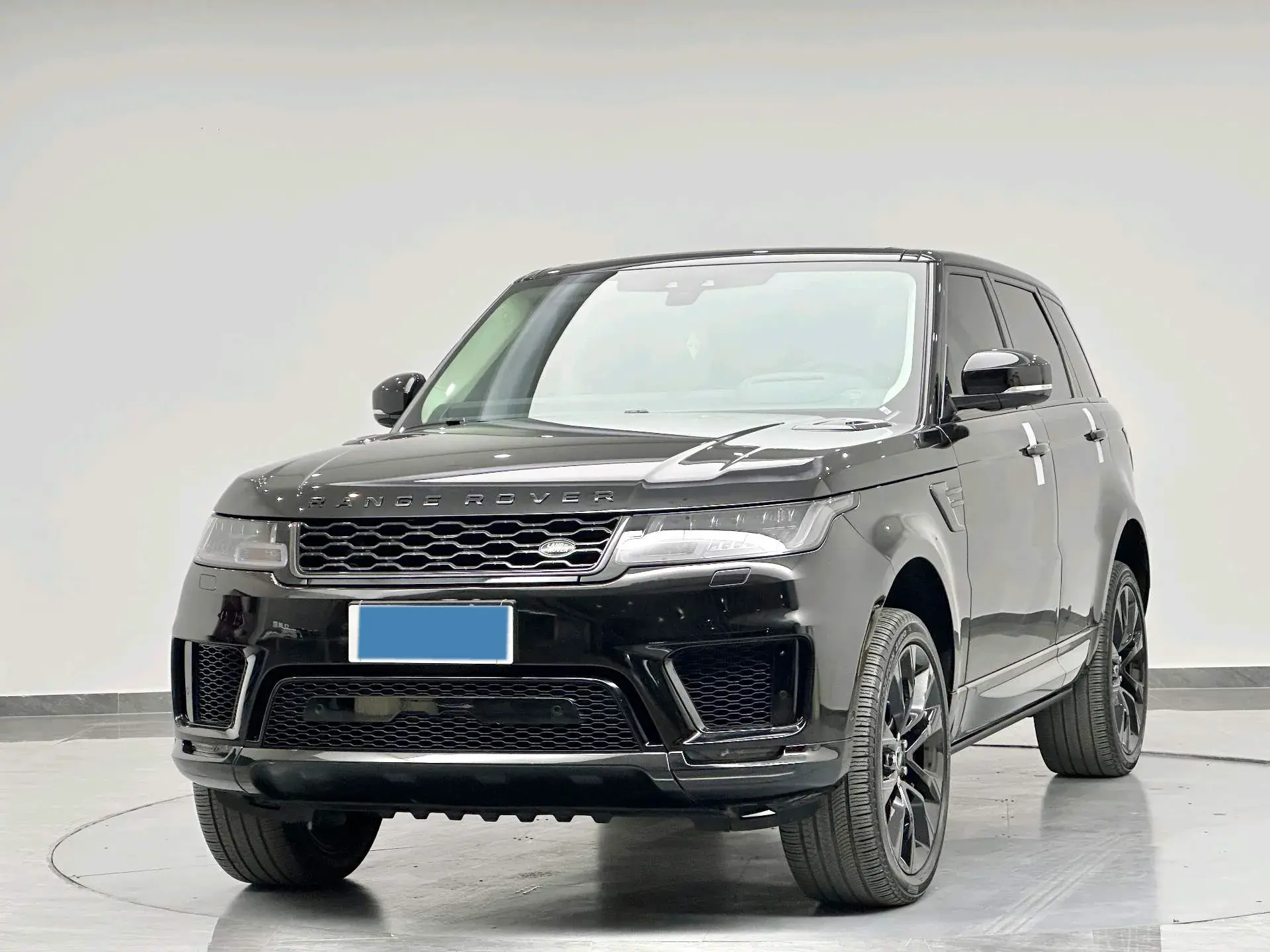 2022 LAND ROVER view 1