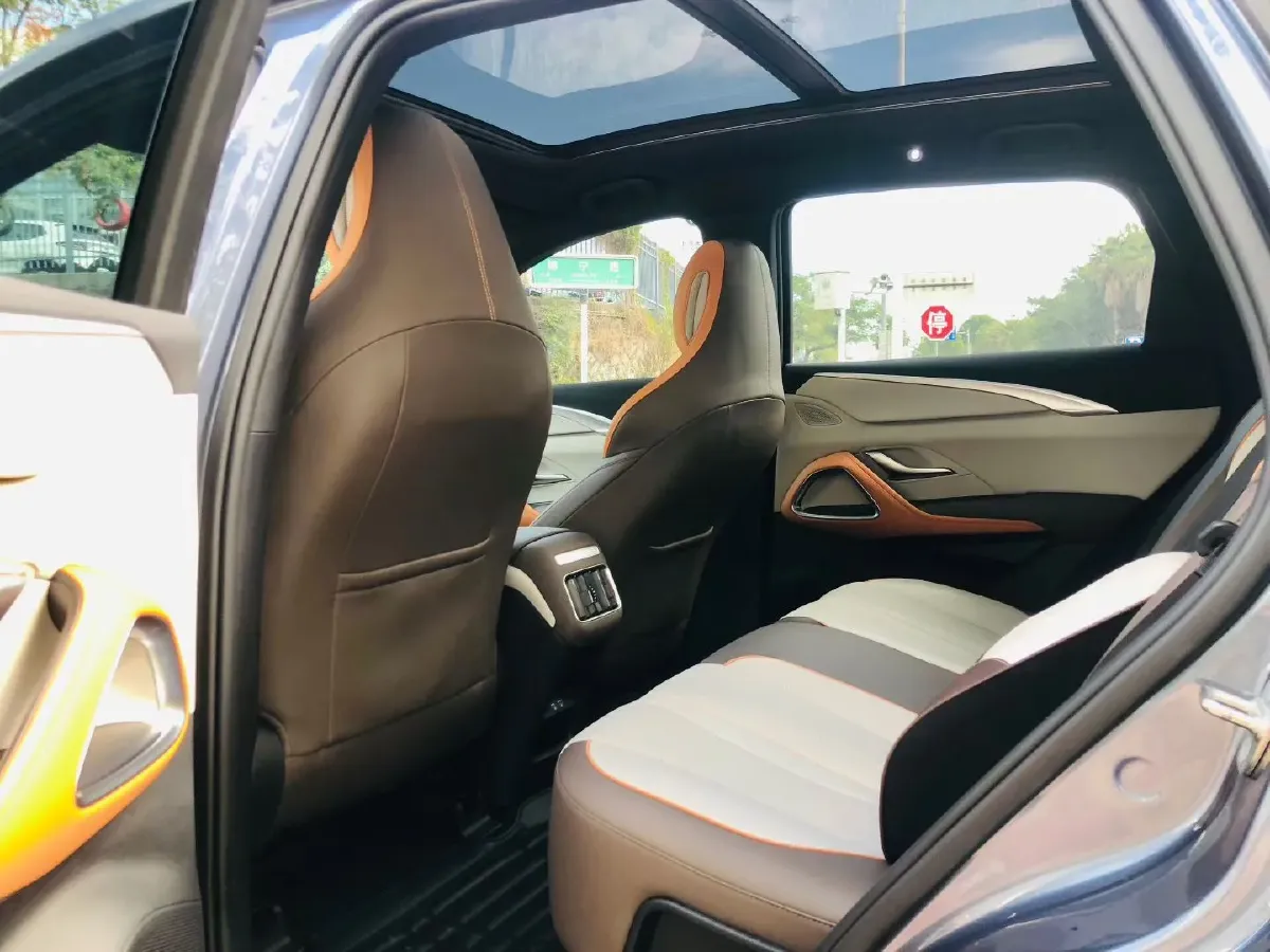 2023 BYD Song Pro 1.5L 110HP L4 E-CVT PHEV 18.3KWH,autocango,china used car exporter,china ev exporter,chinese used car exporter,chinese used ev exporter