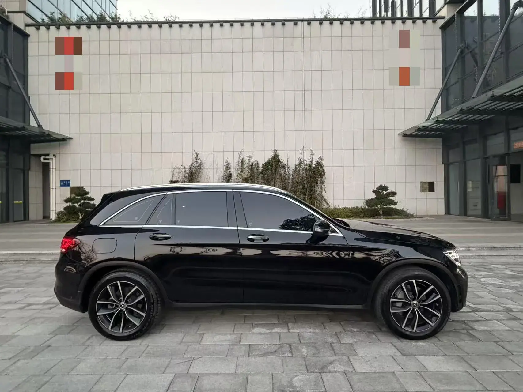 2021 MERCEDES-BENZ GLC thumbnail 4