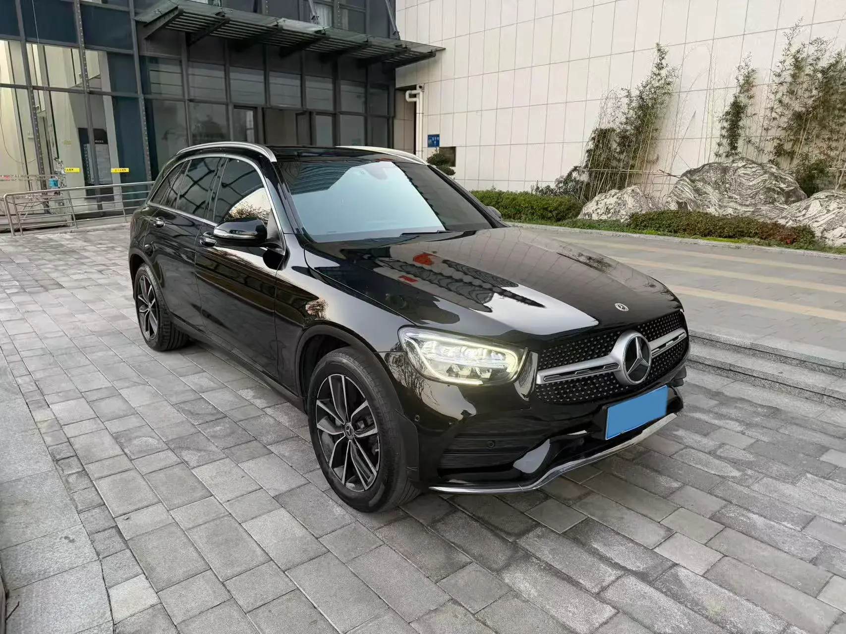 2021 MERCEDES-BENZ GLC thumbnail 3