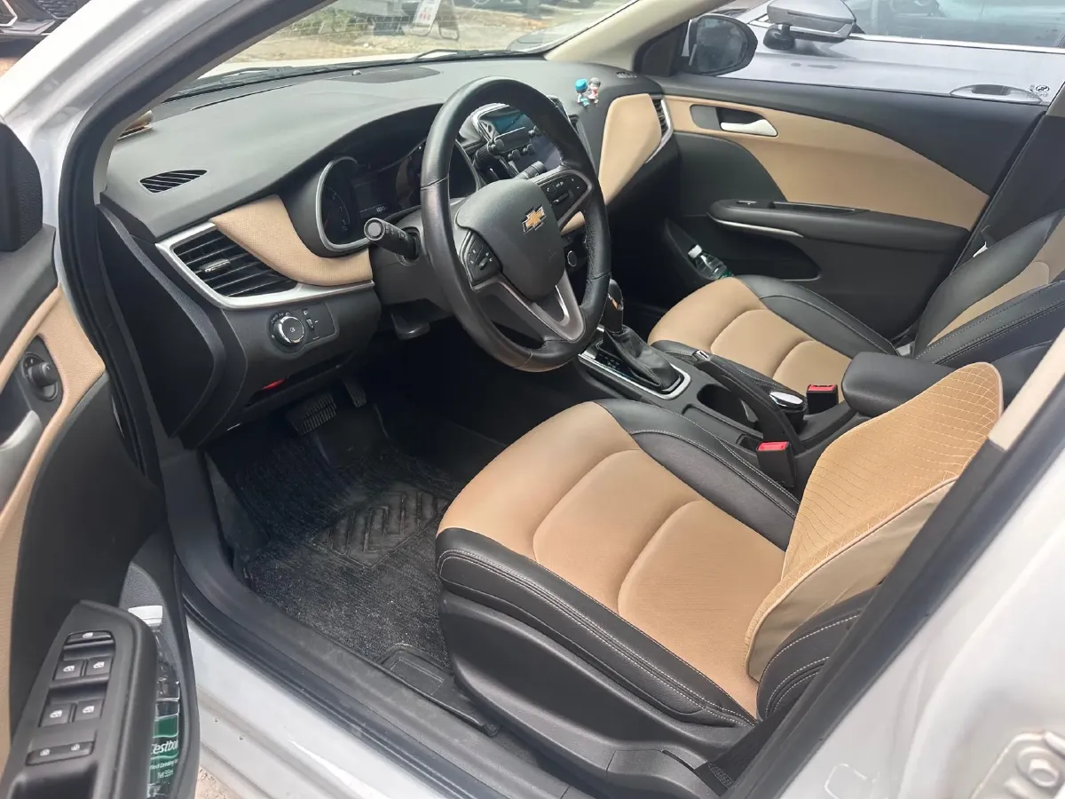 2020 Chevrolet Monza 1.5L 113HP L4 6AT,autocango,china used car exporter,china ev exporter,chinese used car exporter,chinese used ev exporter