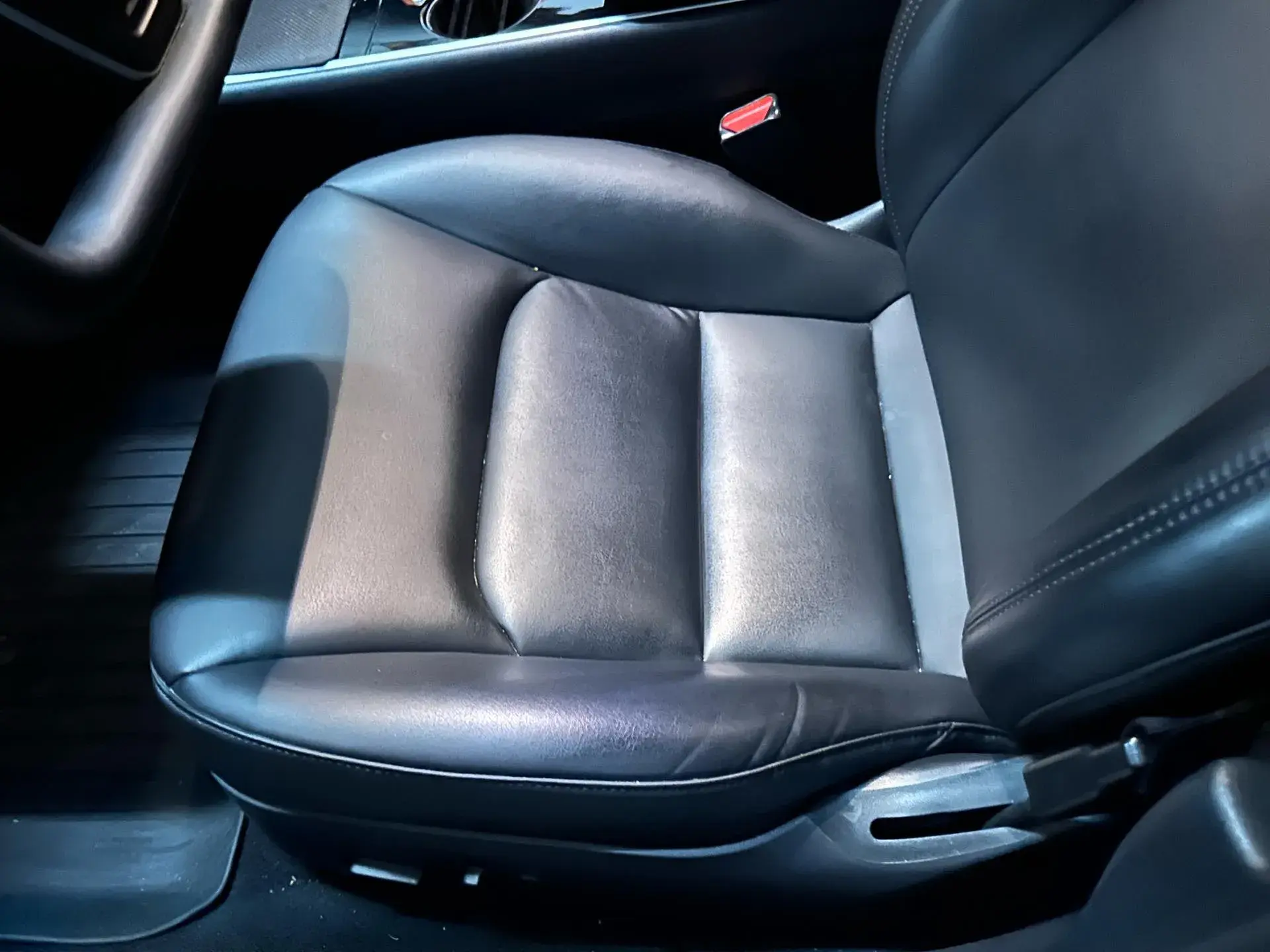 2019 TESLA MODEL thumbnail 4