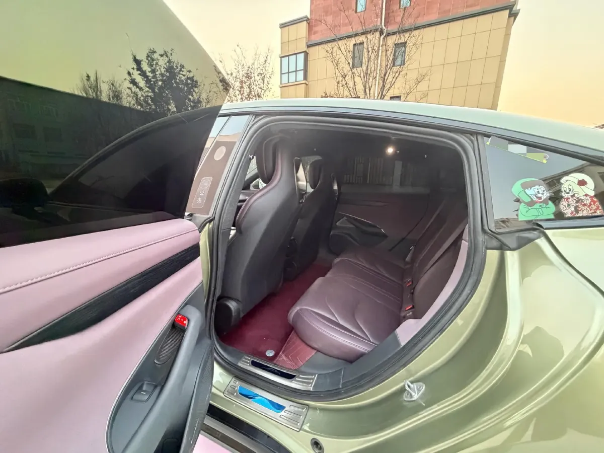 2024 MI SU7 BEV 94.3KWH,autocango,china used car exporter,china ev exporter,chinese used car exporter,chinese used ev exporter