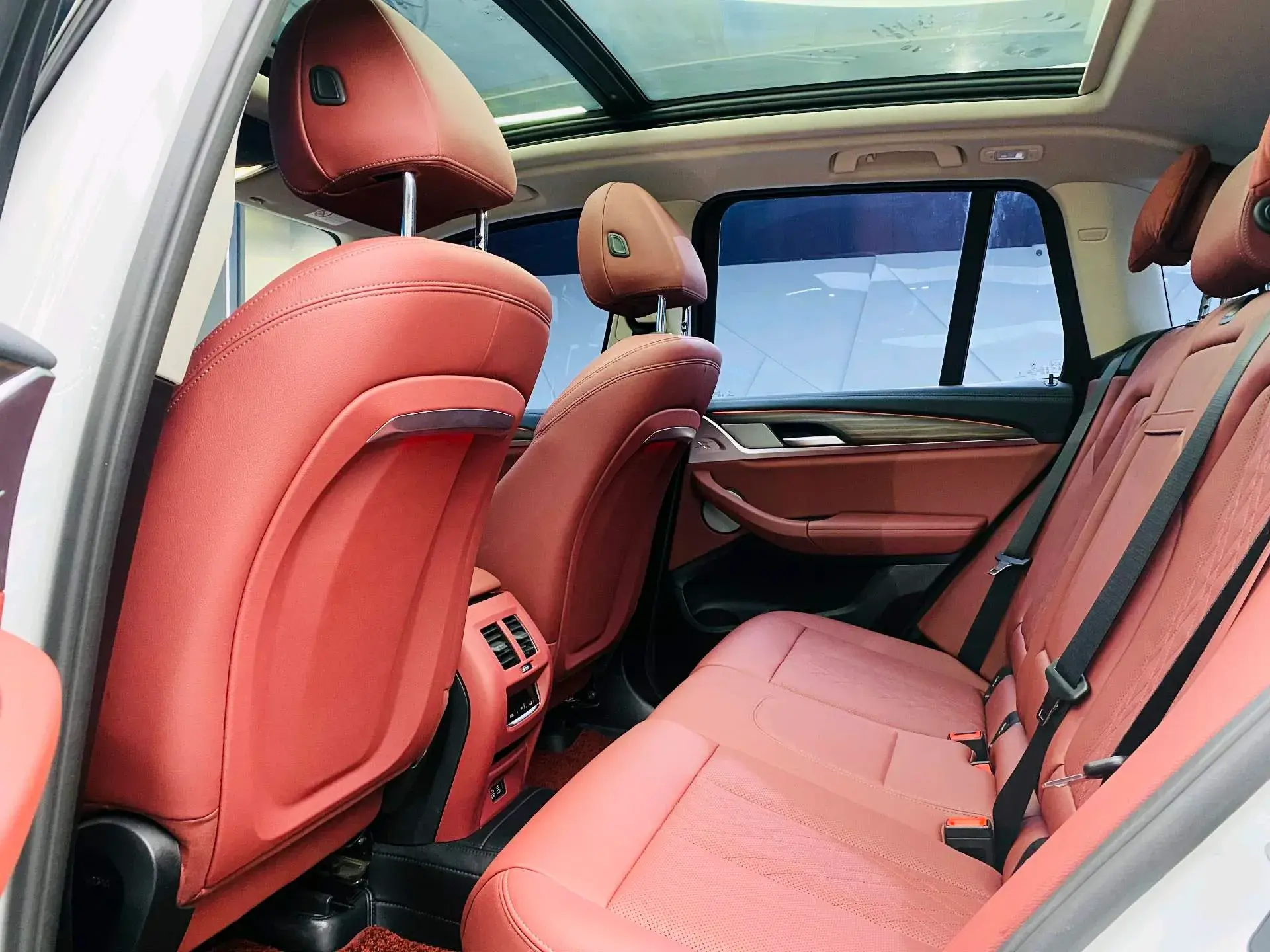 2023 BMW X3 thumbnail 3