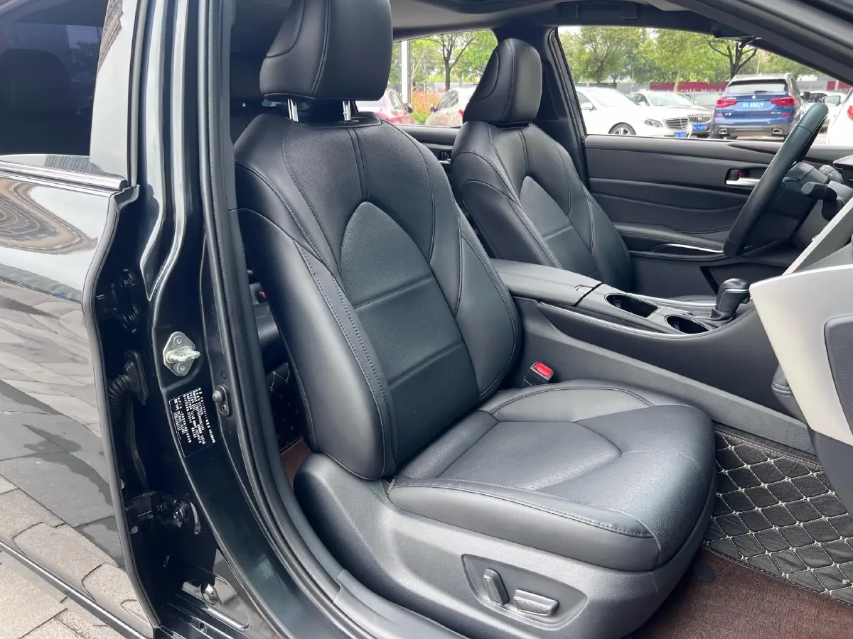 2023 Toyota Avalon 2.0L 177HP L4 CVT,autocango,china used car exporter,china ev exporter,chinese used car exporter,chinese used ev exporter
