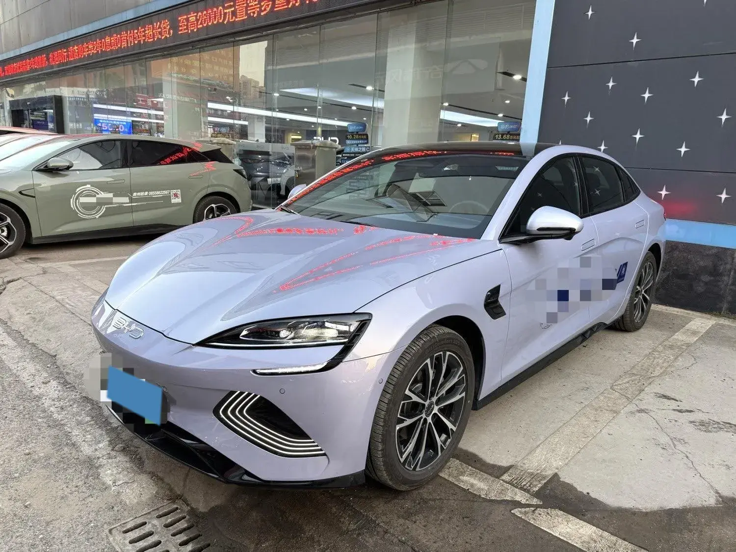 2025 BYD SEAL view 1