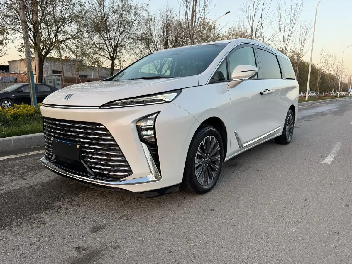 2025 Buick GL8 2.0T 237HP L4 9AT