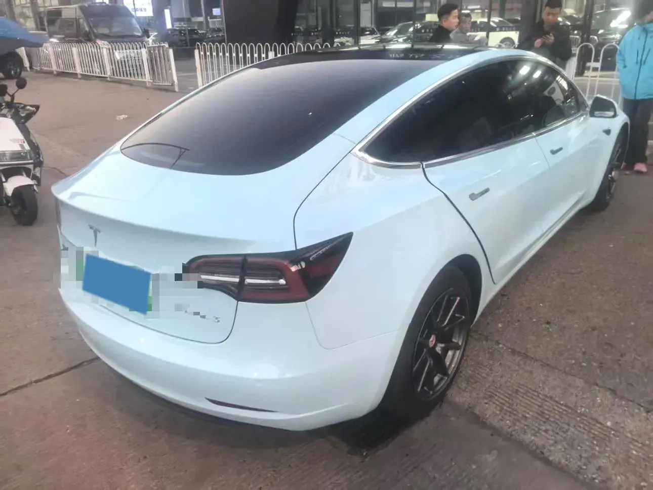 2020 TESLA MODEL thumbnail 4