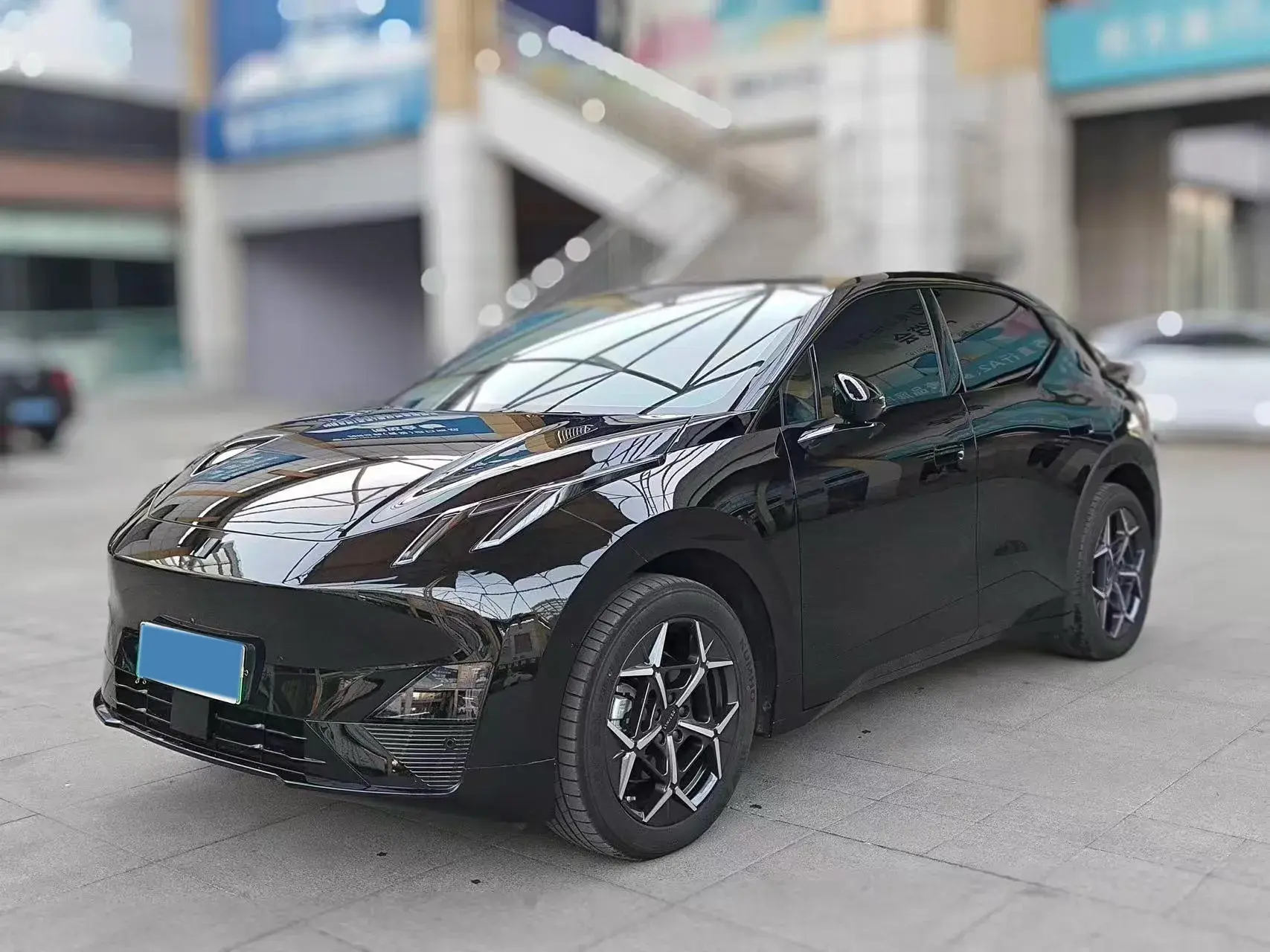 2025 LYNK&CO Z20 view 1