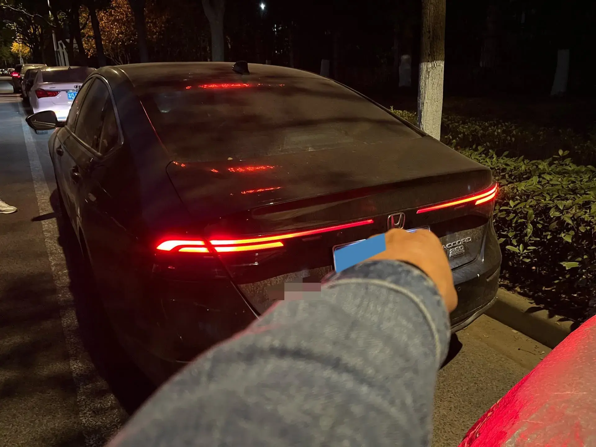 2025 HONDA ACCORD thumbnail 3