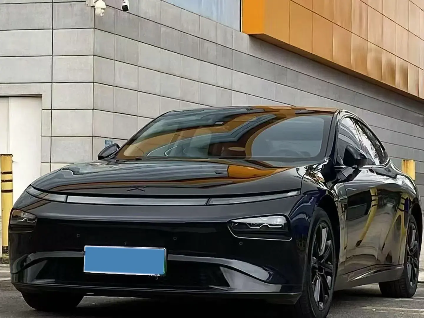 2020 XPENG P7 view 1