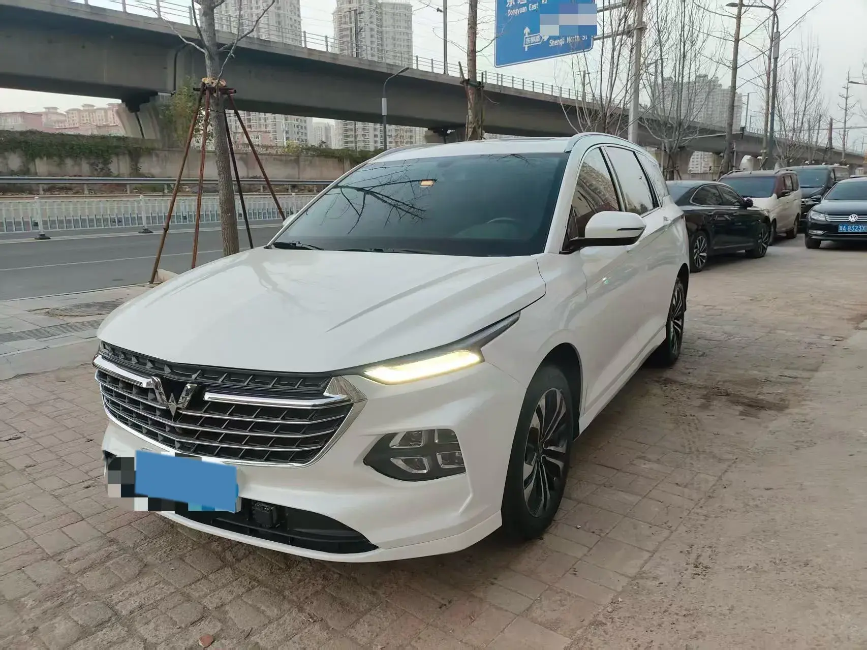 2020 WULING KAIJIE view 1