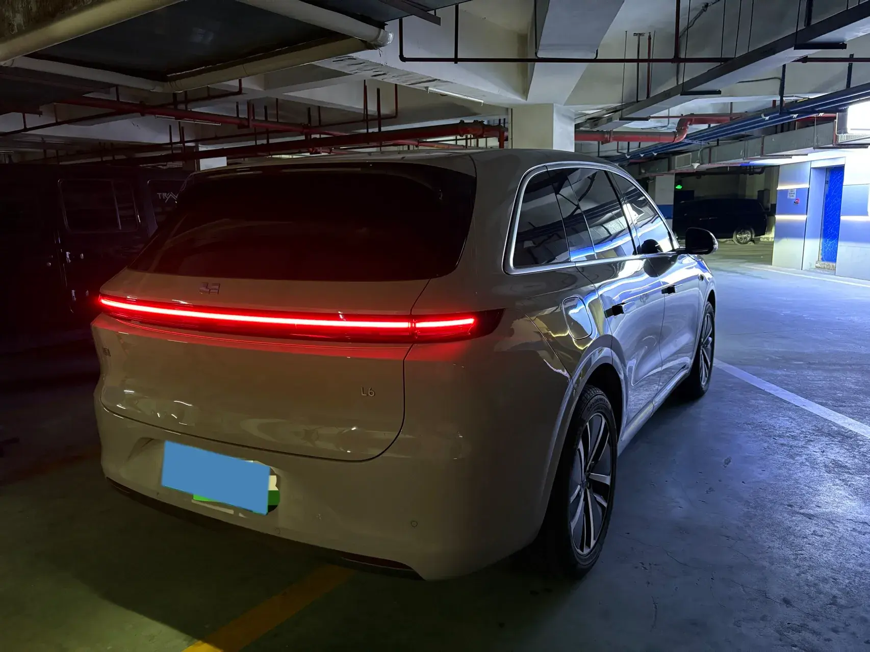 2024 LI L6 thumbnail 4