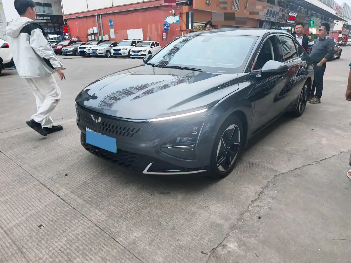 2024 WuLing XingGuang 1.5L 106HP L4 E-CVT PHEV 20.5KWH