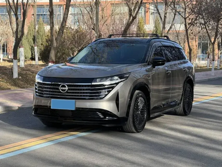 2024 Nissan Pathfinder 2.0T 252HP L4 9AT