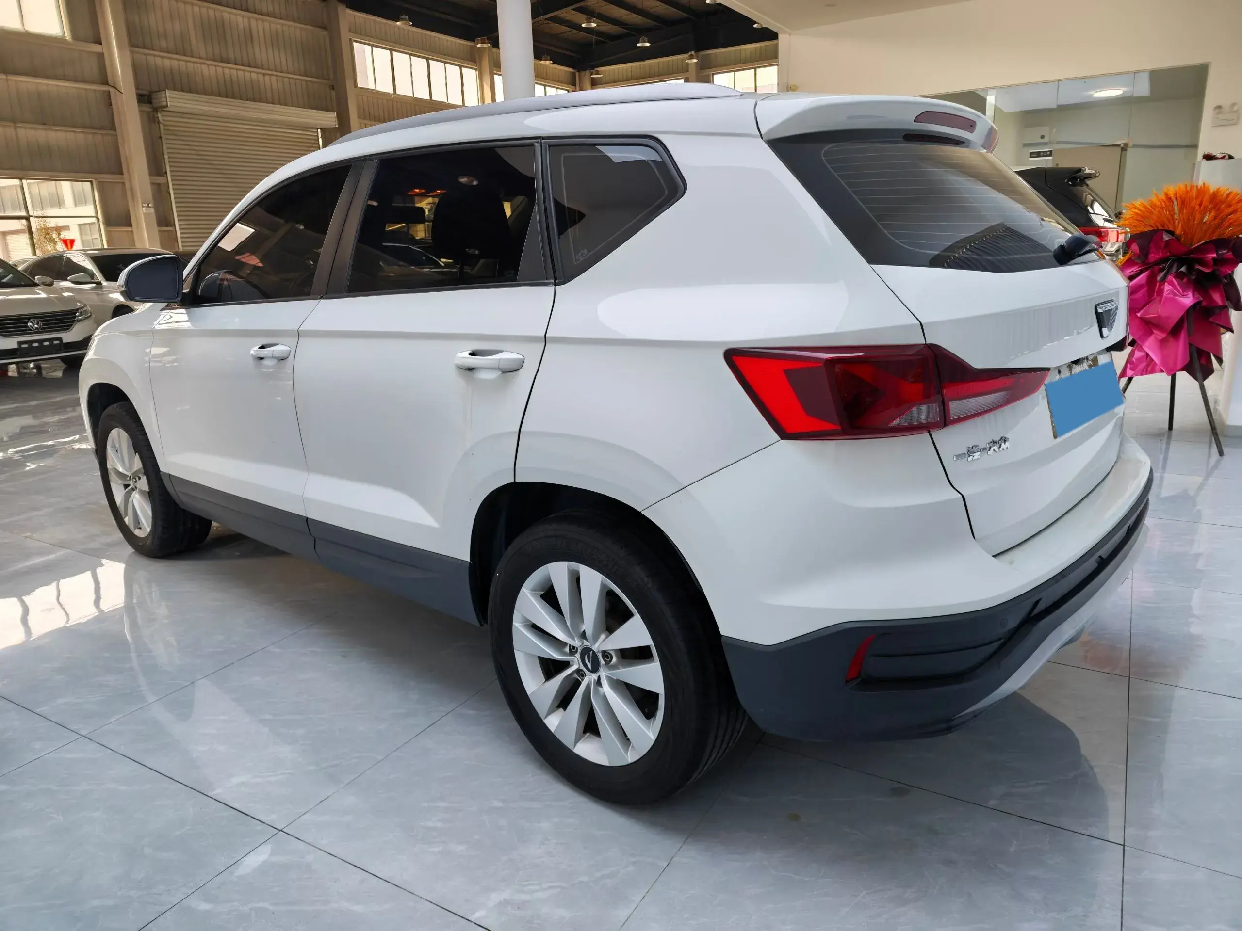 2021 JETTA VS5 thumbnail 4