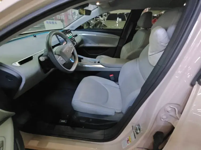 2024 XPENG MONA thumbnail 3