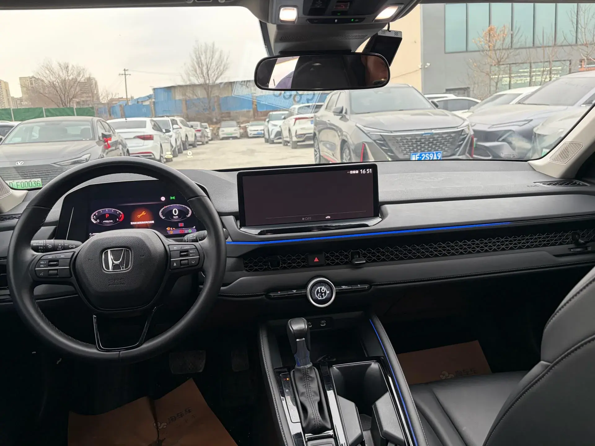 2023 HONDA ACCORD thumbnail 4