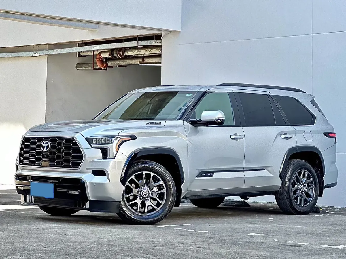 2023 HongQi H5 1.8T 197HP L4 8AT,autocango,china used car exporter,china ev exporter,chinese used car exporter,chinese used ev exporter