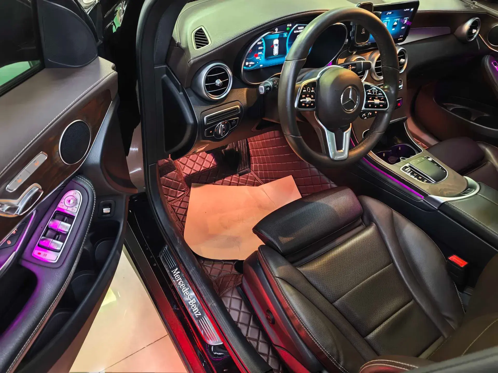 2020 MERCEDES-BENZ GLC thumbnail 2