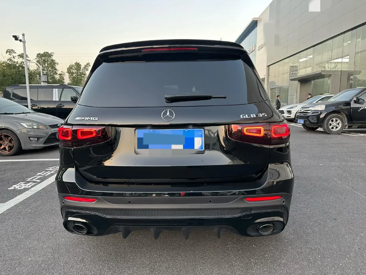 2023 Mercedes-Benz GLB AMG 2.0T 306HP L4 8DCT,autocango,china used car exporter,china ev exporter,chinese used car exporter,chinese used ev exporter