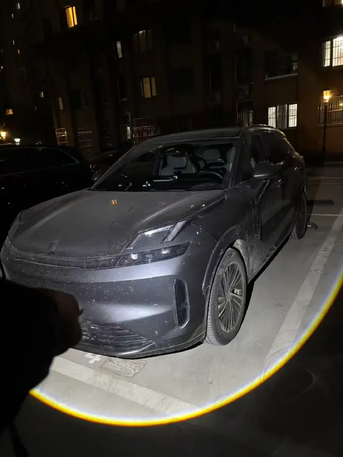 2023 LYNK&CO 08 EM-P 1.5T 163HP L4 3DHT PHEV 21.2KWH