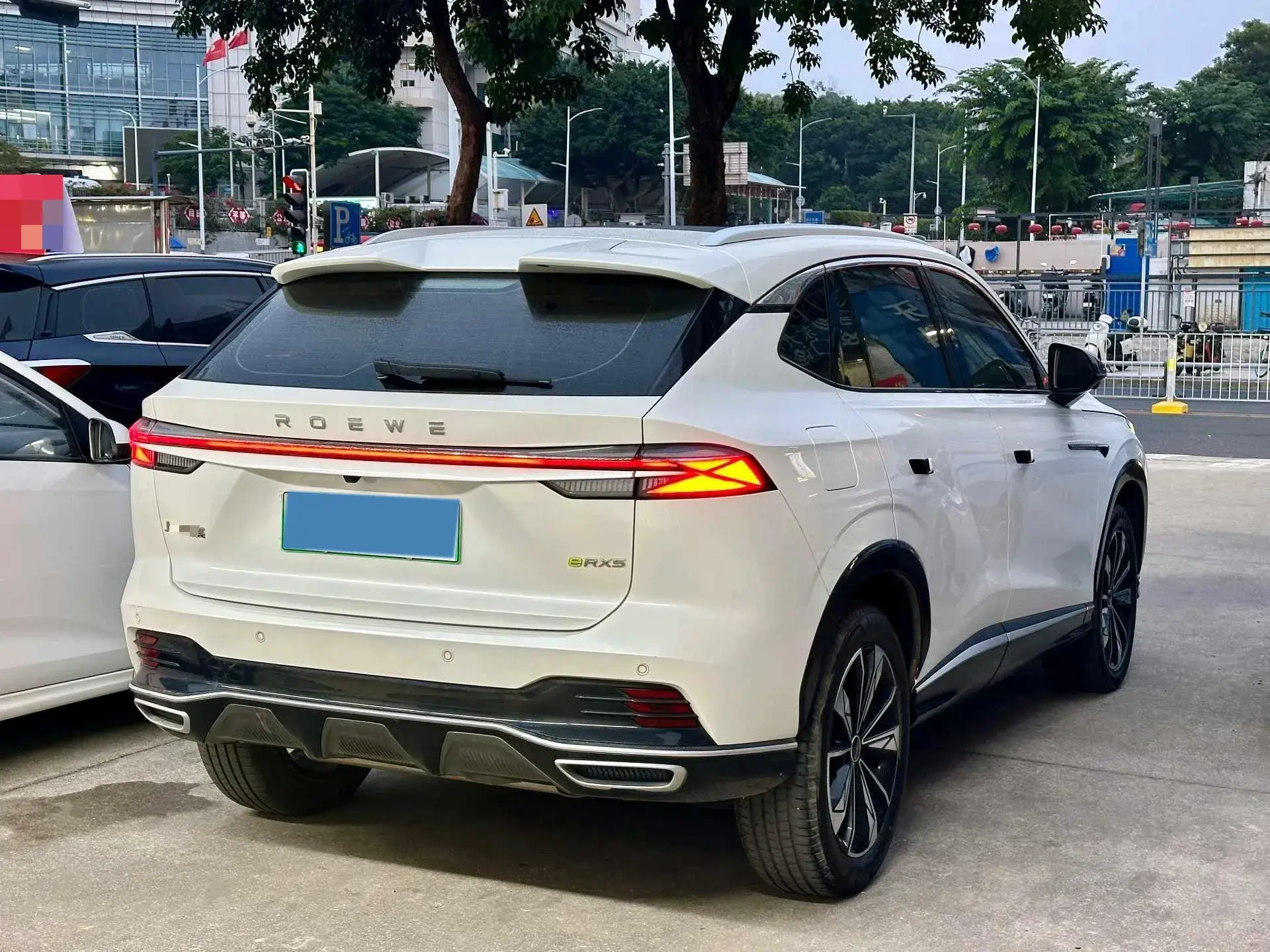 2023 ROEWE RX5 thumbnail 2