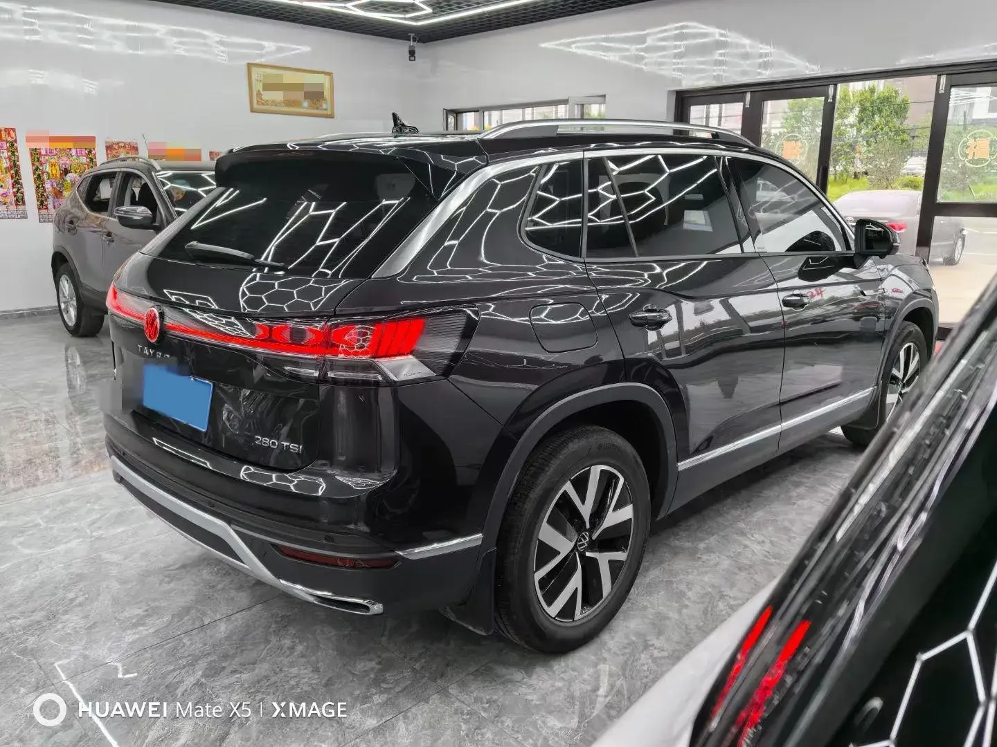 2023 VOLKSWAGEN TAYRON thumbnail 4