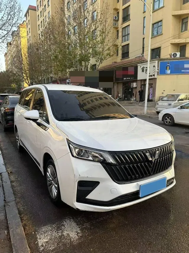 2022 WuLing JiaChen 1.5L 99HP L4 6MT,autocango,china used car exporter,china ev exporter,chinese used car exporter,chinese used ev exporter