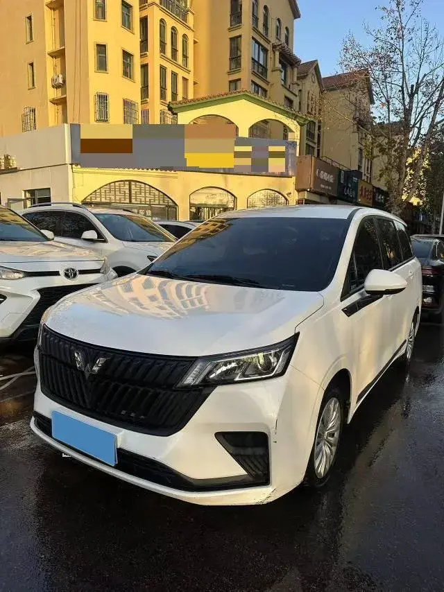 2022 WuLing JiaChen 1.5L 99HP L4 6MT