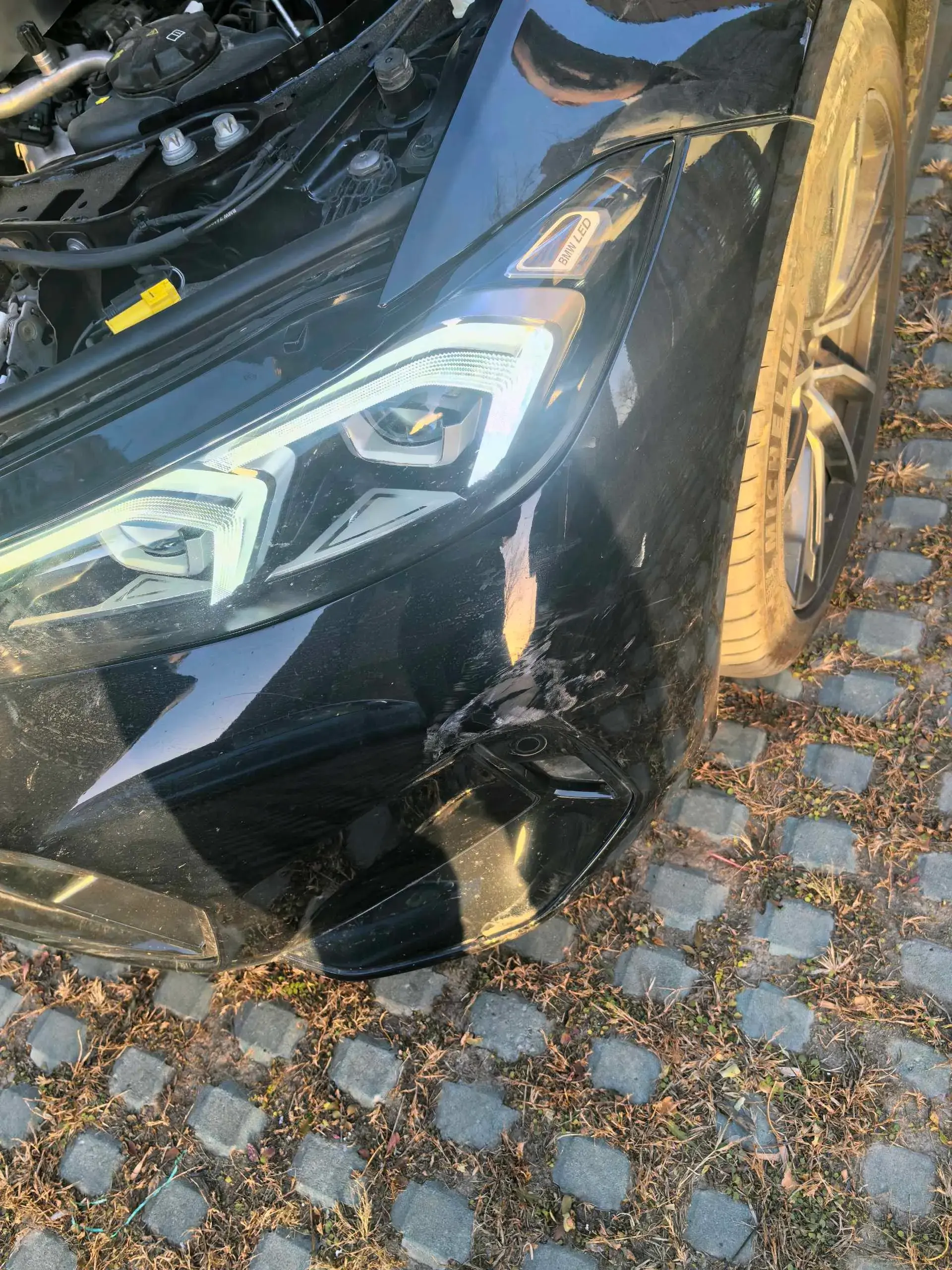 2024 BMW 3 thumbnail 3