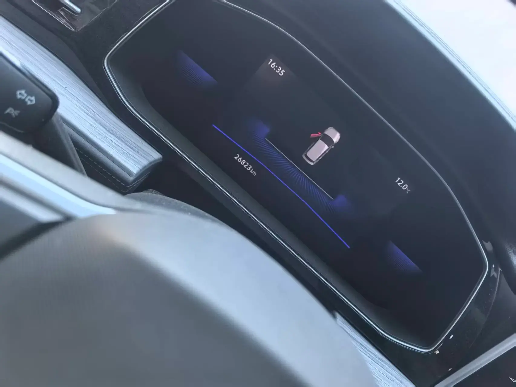 2023 VOLKSWAGEN SAGITAR thumbnail 4