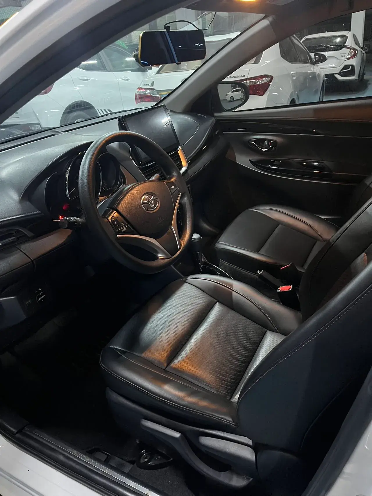 2022 TOYOTA YARIS thumbnail 3