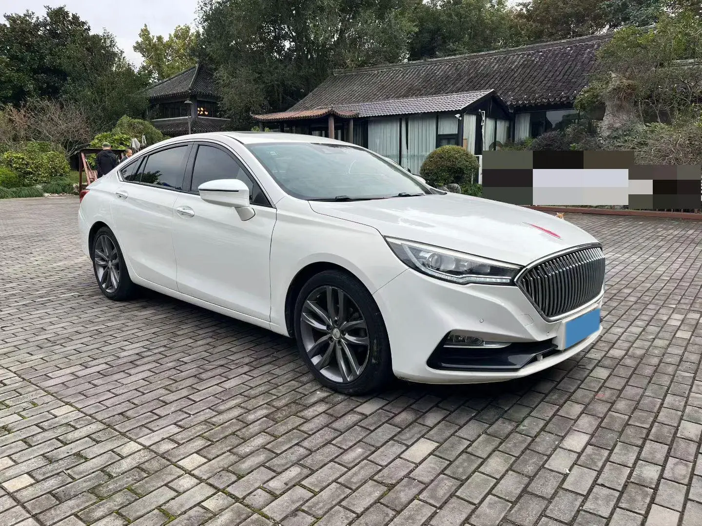 2018 HONGQI H5 thumbnail 3