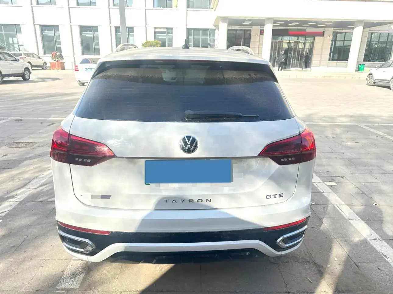 2020 VOLKSWAGEN TAYRON thumbnail 4