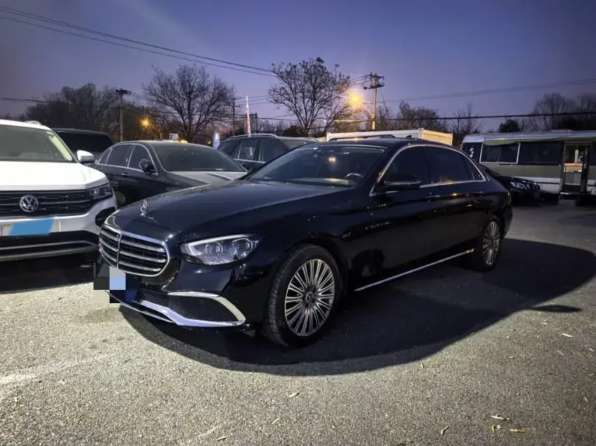 2021 MERCEDES-BENZ E view 1