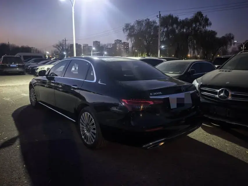 2021 MERCEDES-BENZ E thumbnail 4