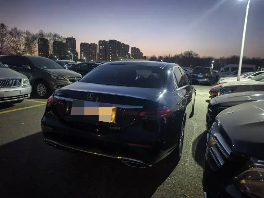 2021 MERCEDES-BENZ E thumbnail 3