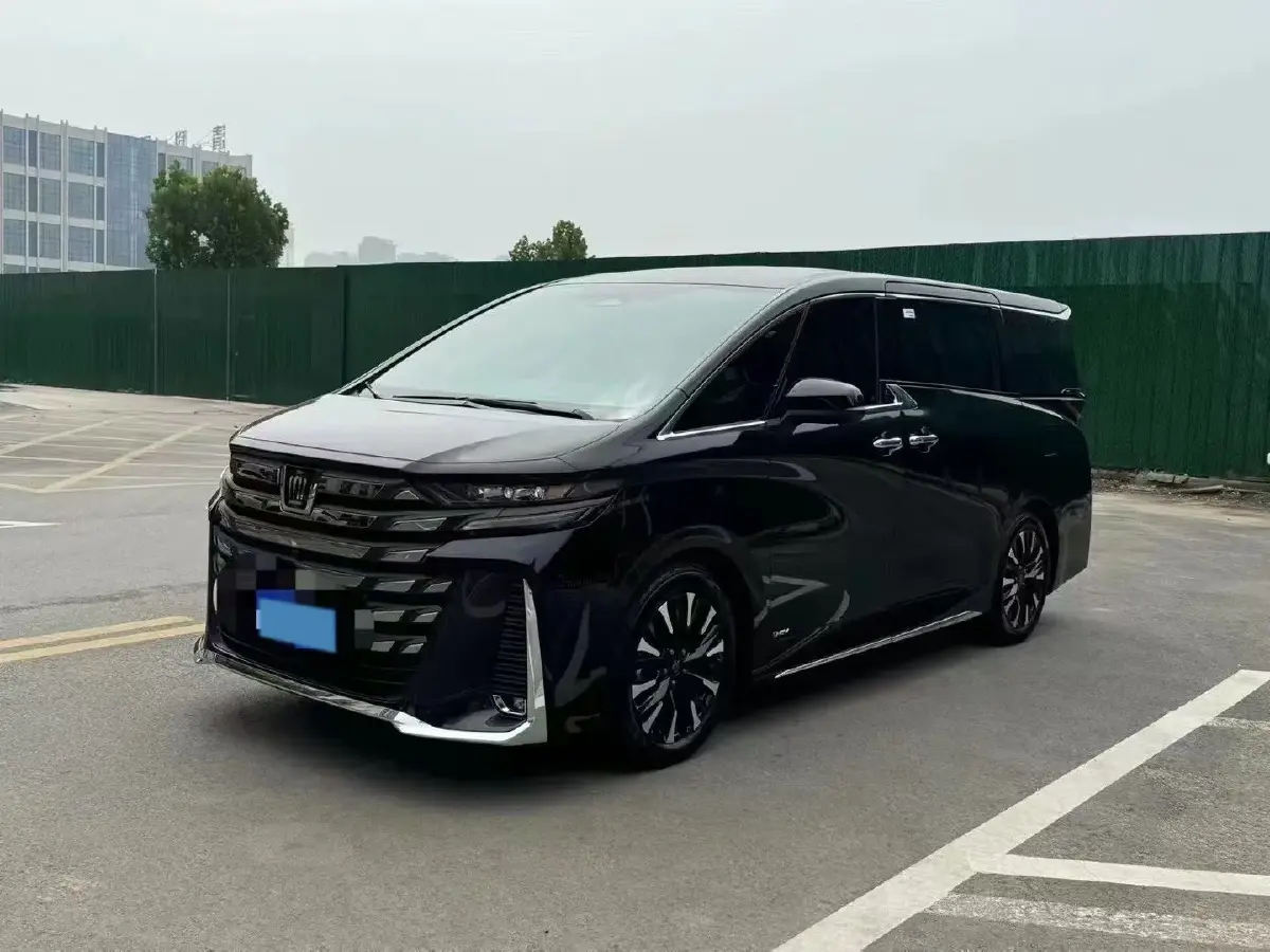 2024 Toyota Vellfire 2.5L 190HP L4 E-CVT Hybrid