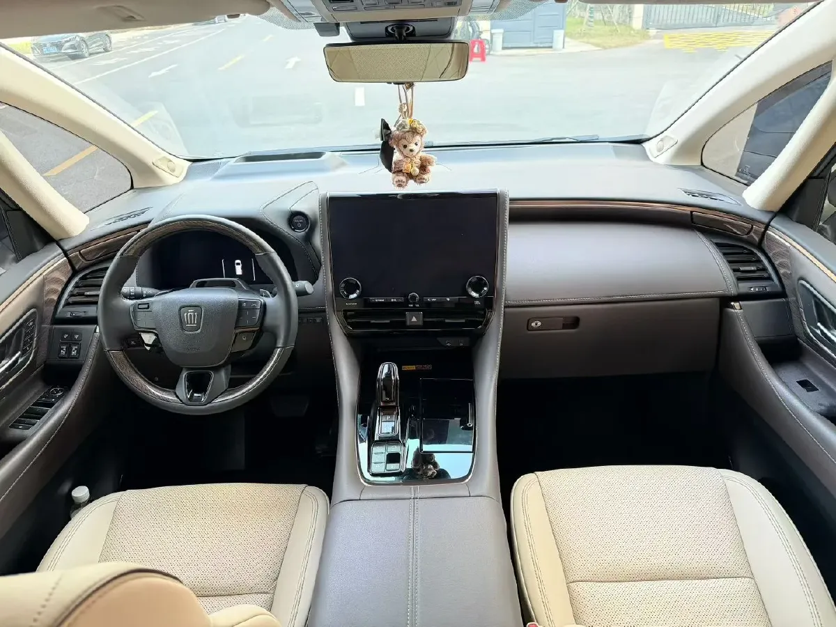 2024 Toyota Vellfire 2.5L 190HP L4 E-CVT Hybrid,autocango,china used car exporter,china ev exporter,chinese used car exporter,chinese used ev exporter