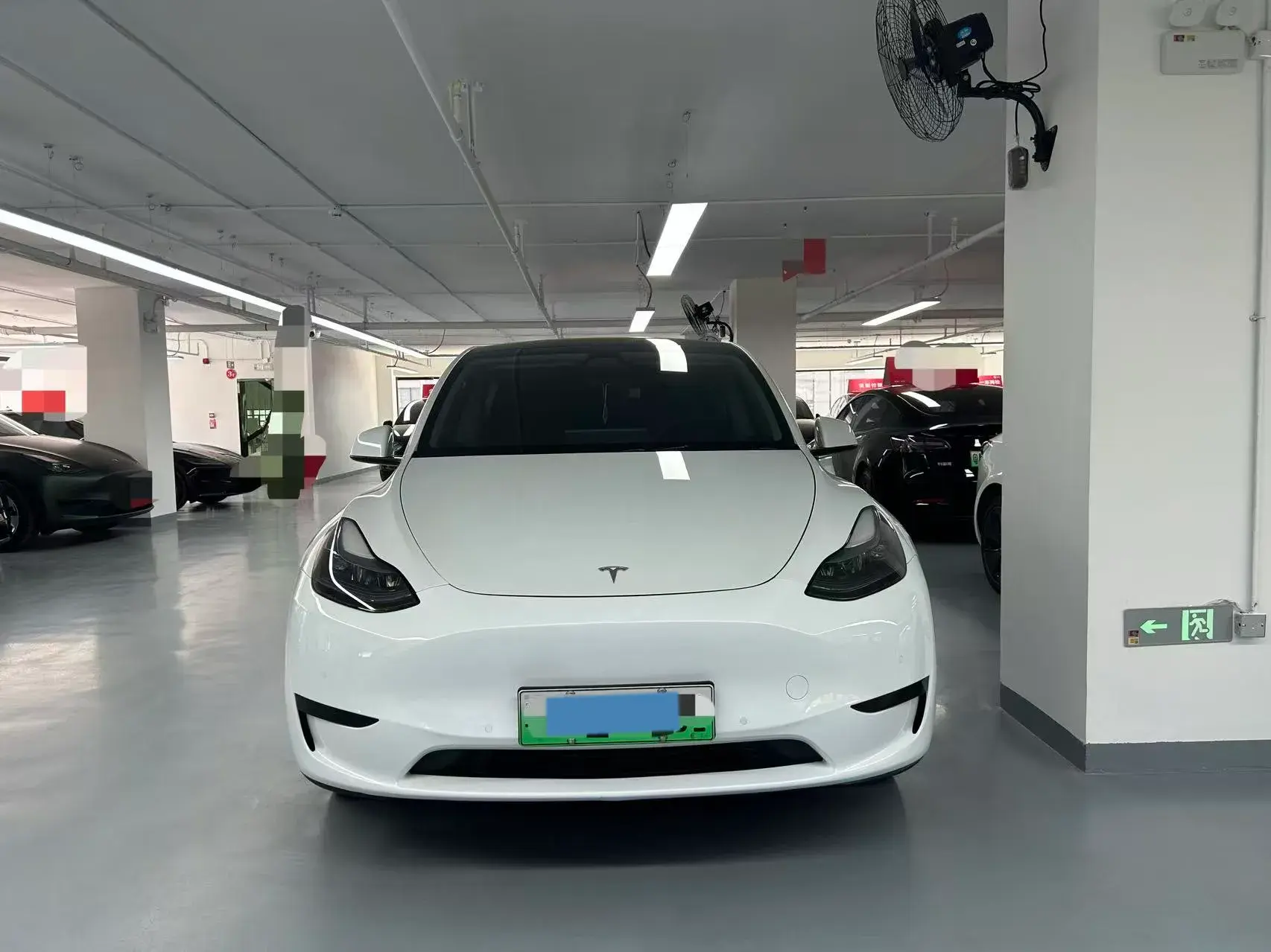 2022 TESLA MODEL thumbnail 3