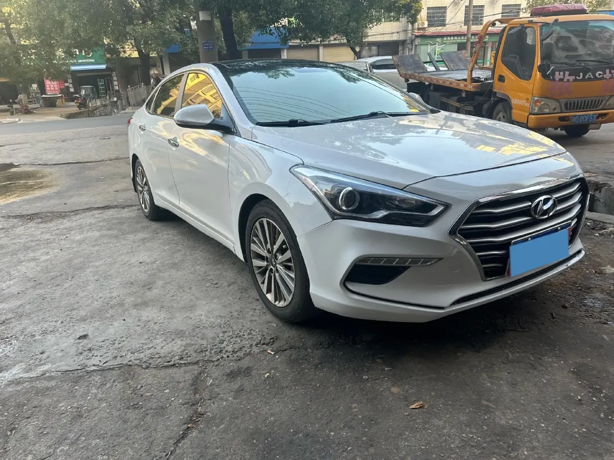 2017 Hyundai Mistra 1.6T 175HP L4 7DCT,autocango,china used car exporter,china ev exporter,chinese used car exporter,chinese used ev exporter