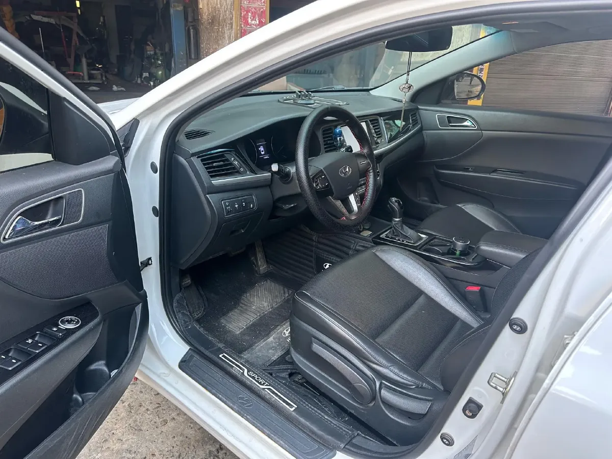 2017 Hyundai Mistra 1.6T 175HP L4 7DCT,autocango,china used car exporter,china ev exporter,chinese used car exporter,chinese used ev exporter