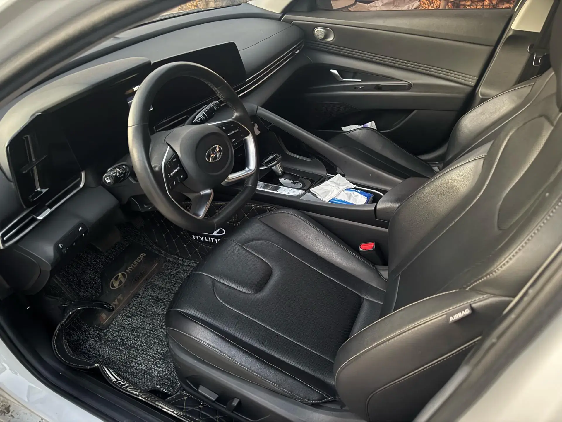 2021 HYUNDAI ELANTRA thumbnail 2