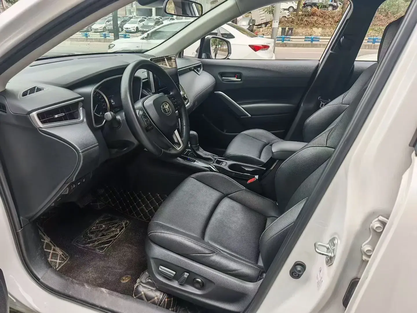 2022 TOYOTA FRONTLANDER thumbnail 2